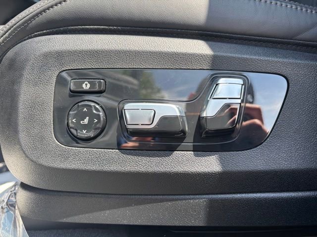 Certified 2025 BMW X5 M60i AWD/4WD image 15