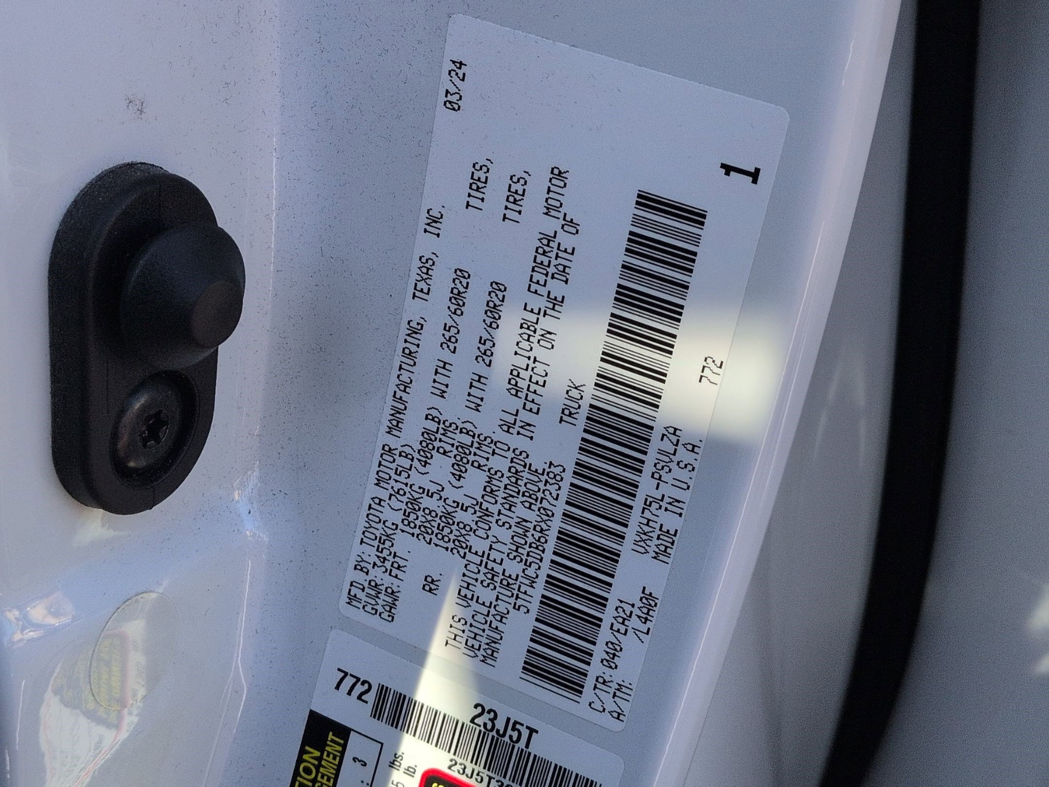 Used 2024 Toyota Tundra Limited w/ TRD Off-Road Package image 32