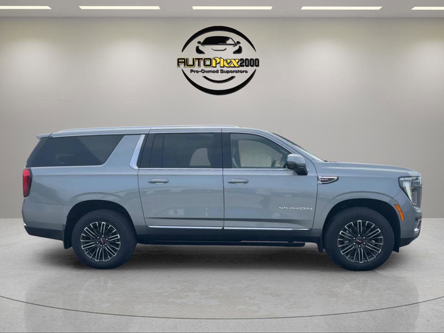 Used 2026 GMC Yukon XL Elevation w/ Elevation Premium Package RWD image 8