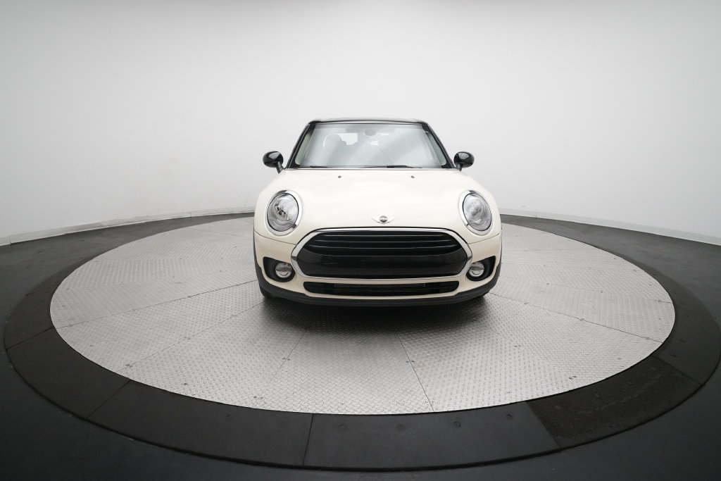 Used 2016 MINI Cooper Clubman FWD image 11