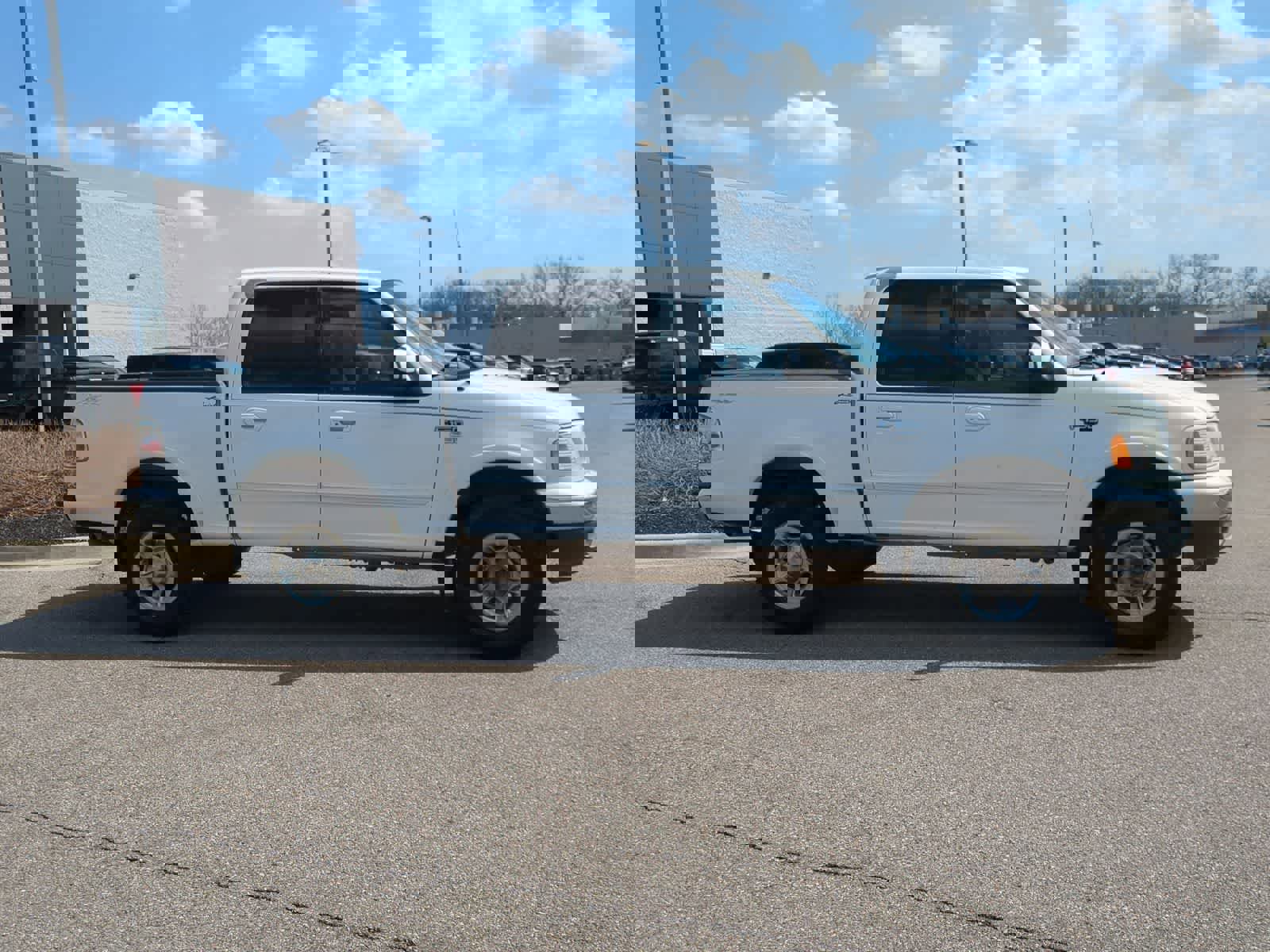 Used 2001 Ford F150 Lariat AWD/4WD image 9