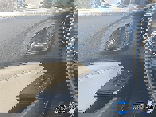 Used 2025 Chevrolet Trax LT w/ Driver Confidence Package image 11