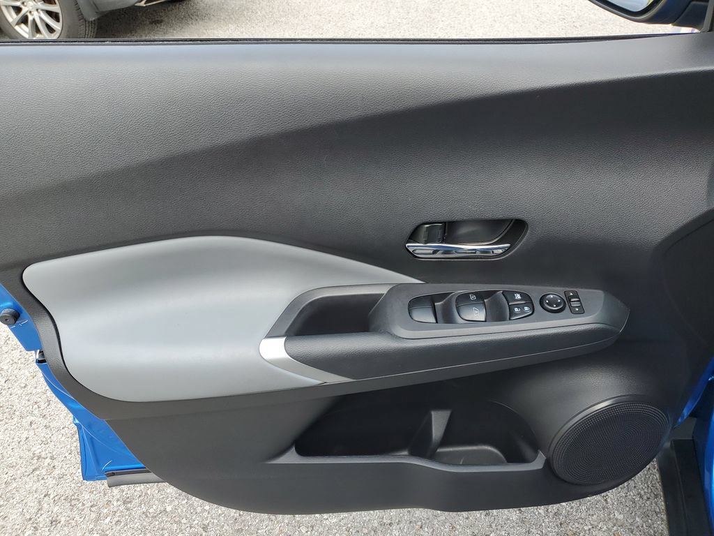 Certified 2023 Nissan Kicks SR w/ SR Premium Package FWD image 18