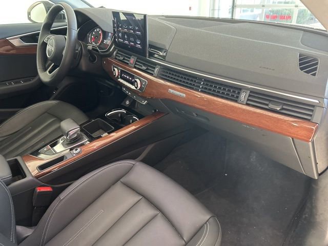 Used 2023 Audi A4 2.0T Premium w/ Convenience Package image 13