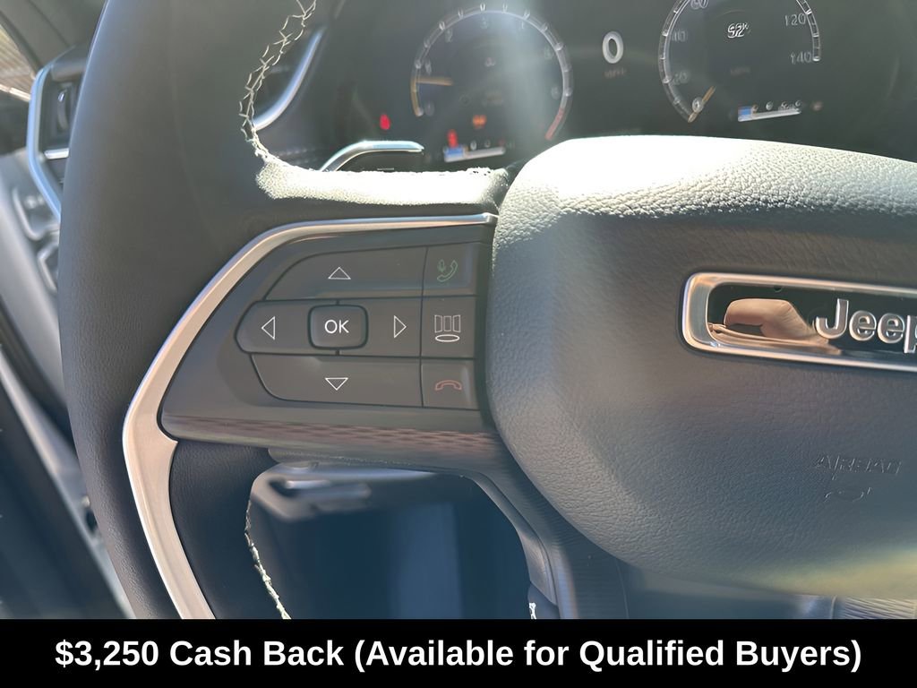 New 2025 Jeep Grand Cherokee Laredo X w/ Luxury Tech Group I RWD image 32