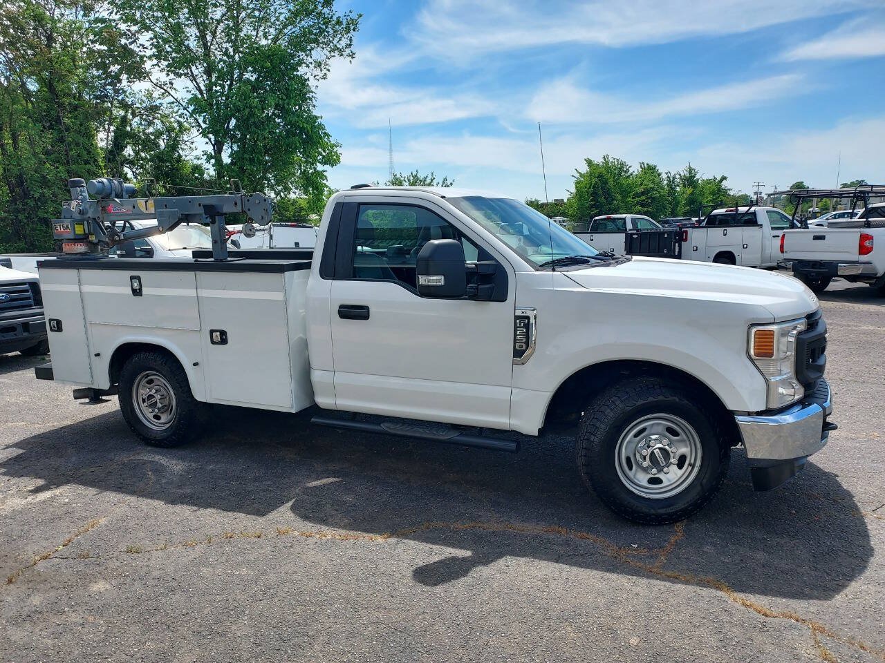 Used 2020 Ford F250 XL w/ Power Equipment Group RWD image 4