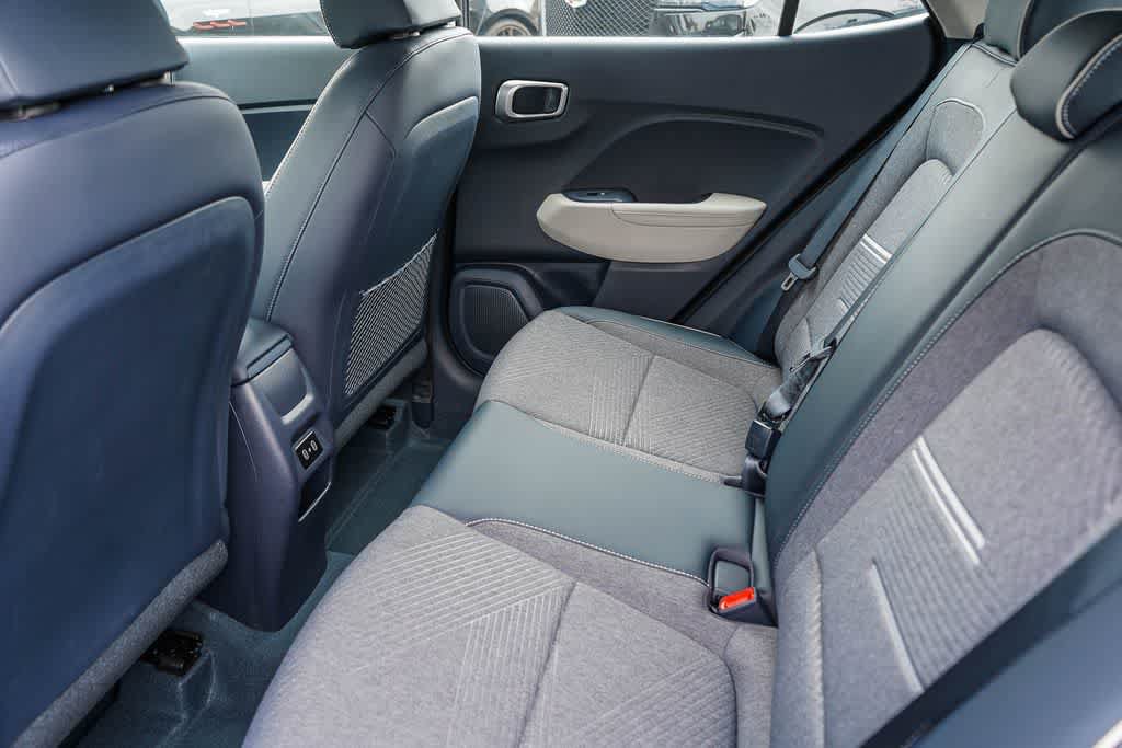 New 2026 Hyundai Venue SEL FWD image 17
