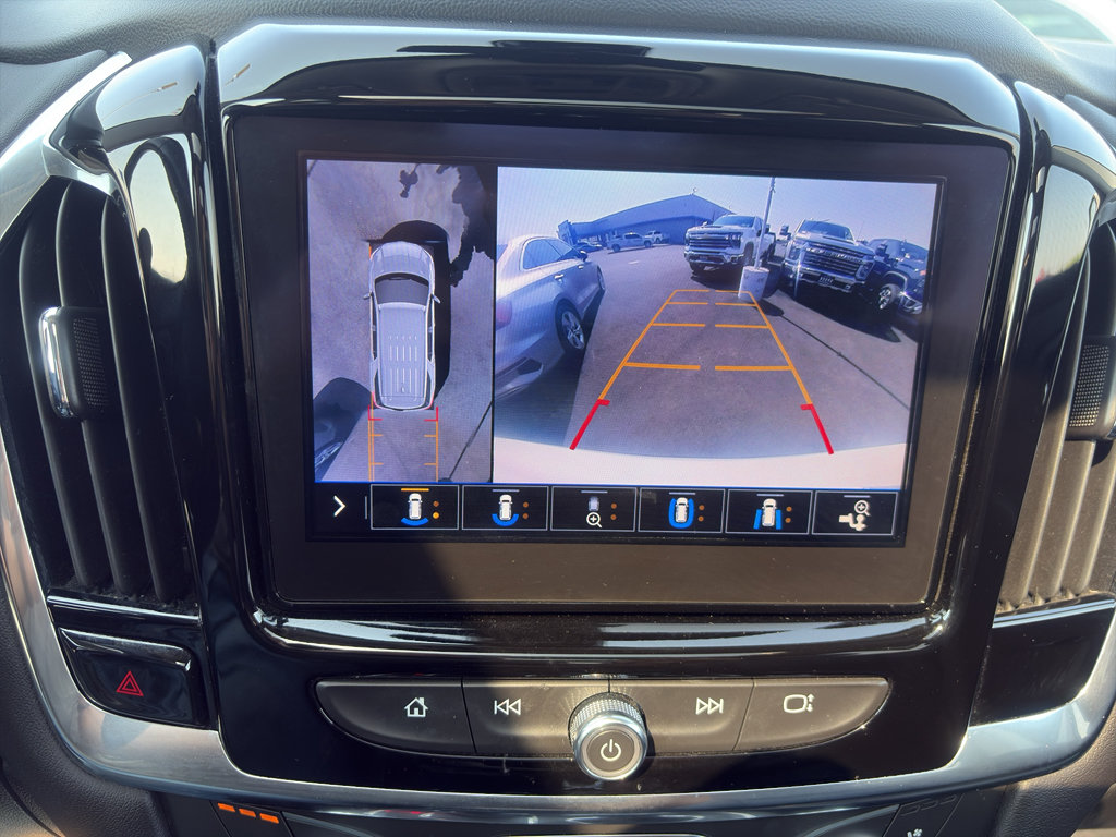 Used 2021 Chevrolet Traverse High Country AWD/4WD image 17