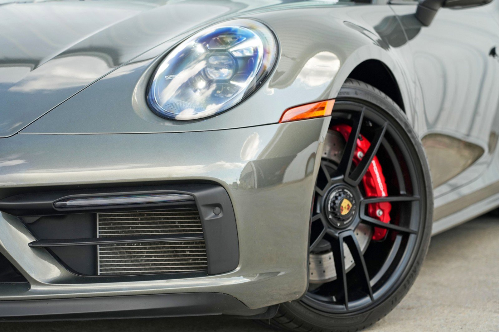 Used 2022 Porsche 911 Targa 4 GTS image 63