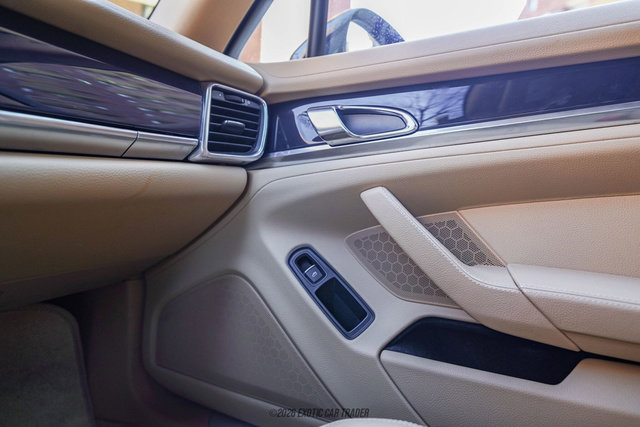 Used 2012 Porsche Panamera image 41