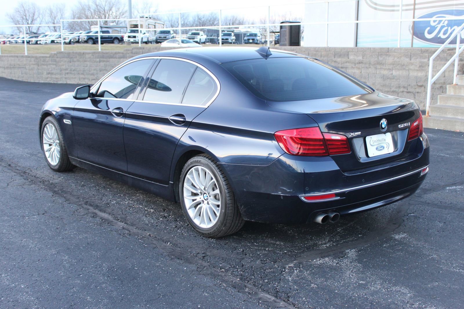 Used 2016 BMW 528i xDrive Sedan image 3