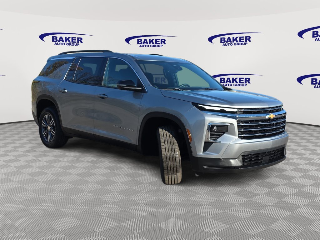 Used 2024 Chevrolet Traverse LT w/ LPO, Floor Liner Package AWD/4WD image 3