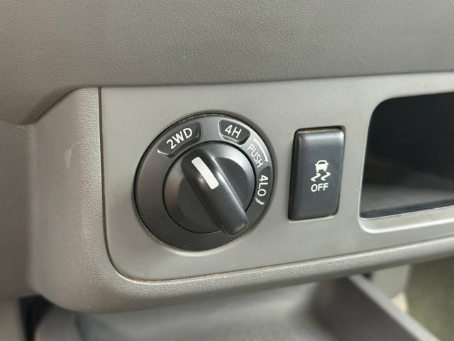 Used 2015 Nissan Frontier SV AWD/4WD image 4