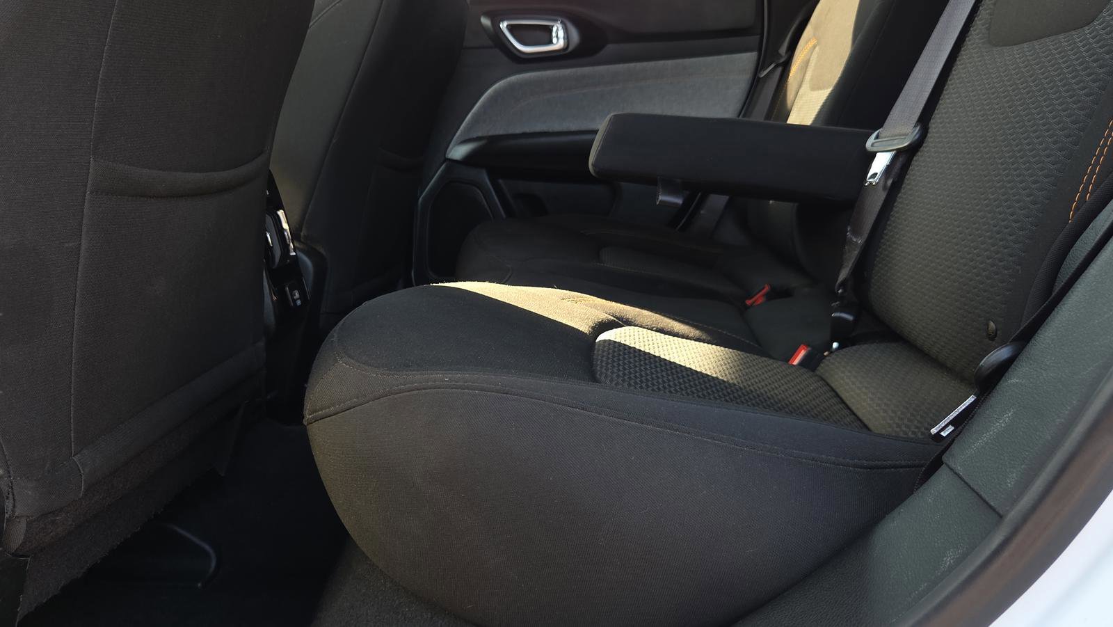 Used 2022 Jeep Compass Sport image 20