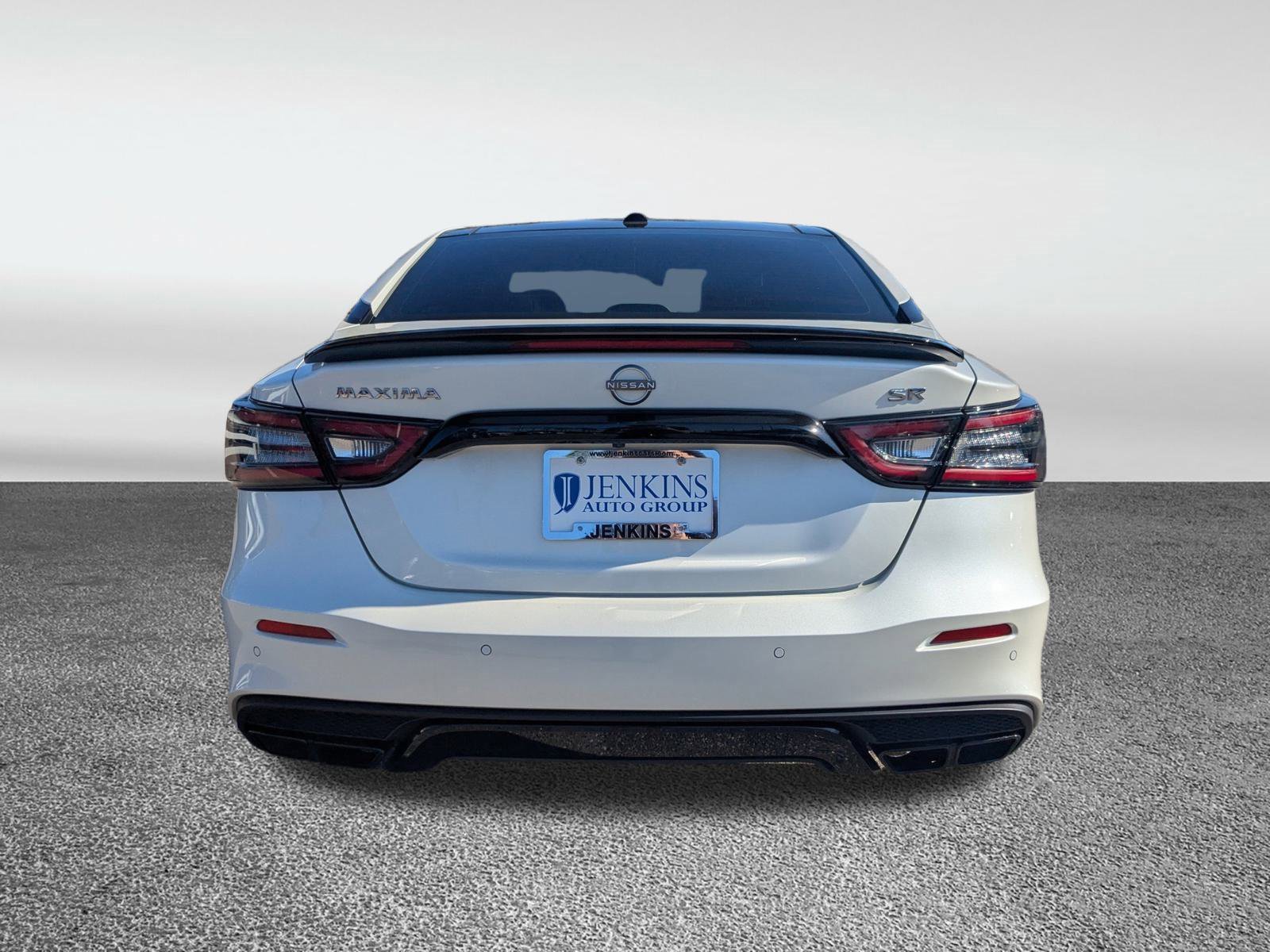 Used 2023 Nissan Maxima SR w/ Sport Mat Group image 8