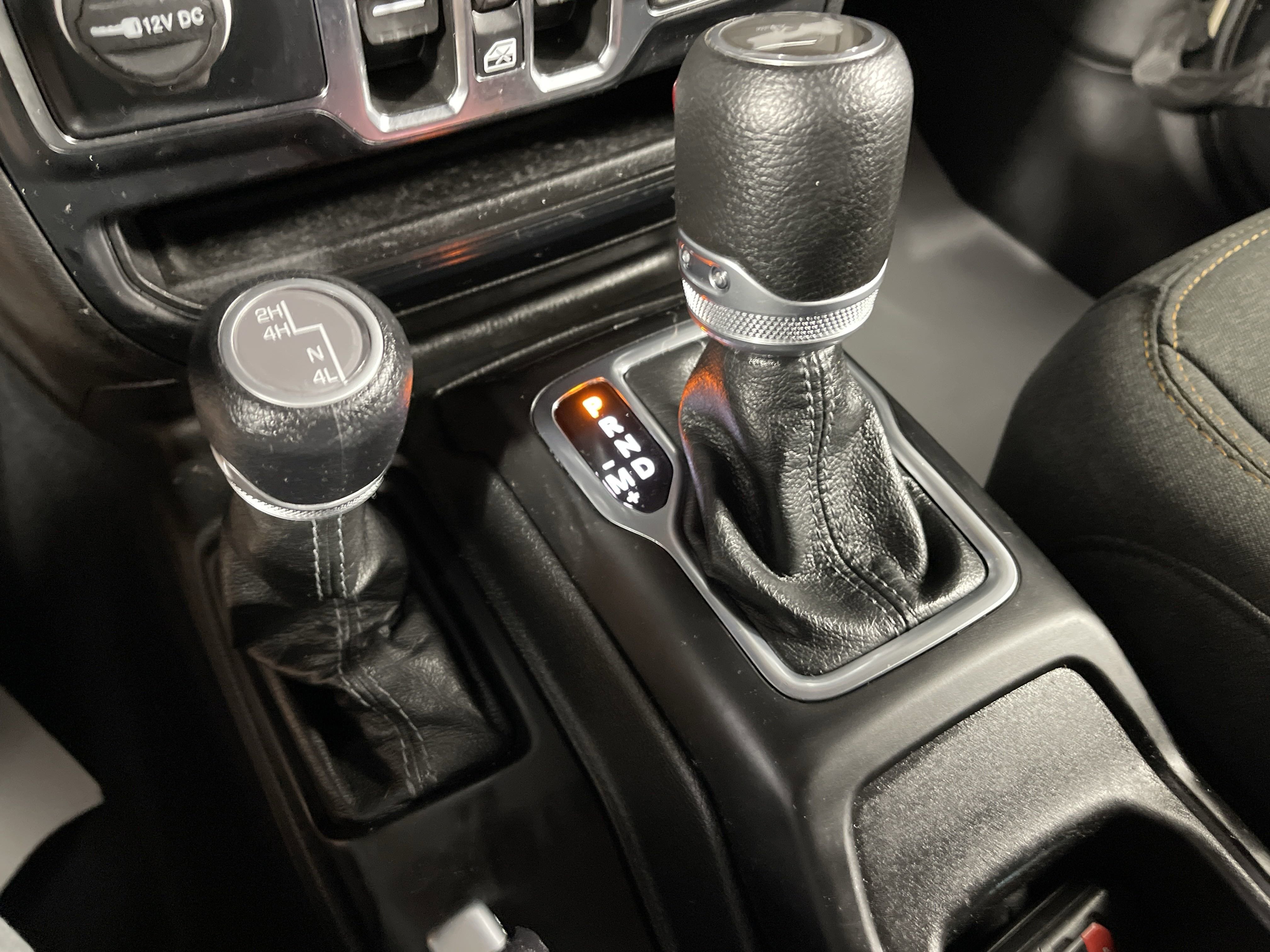 Used 2024 Jeep Wrangler Sahara w/ Safety Group image 24