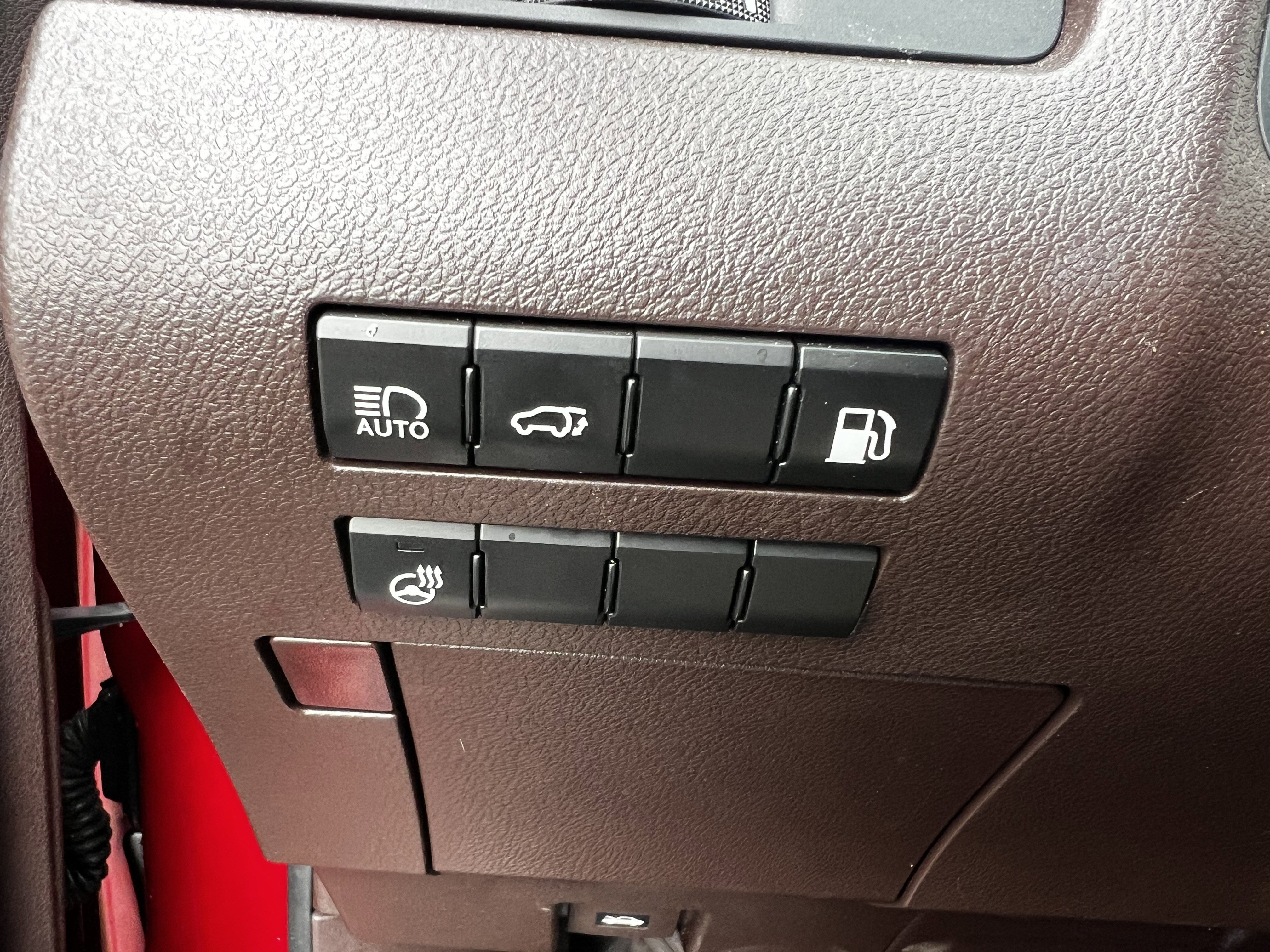 Used 2018 Lexus RX 450h AWD w/ Premium Package image 17