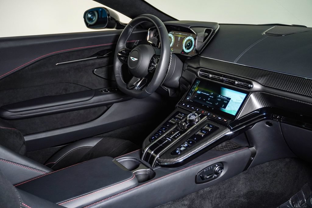 Used 2026 Aston Martin V8 Vantage S RWD image 16