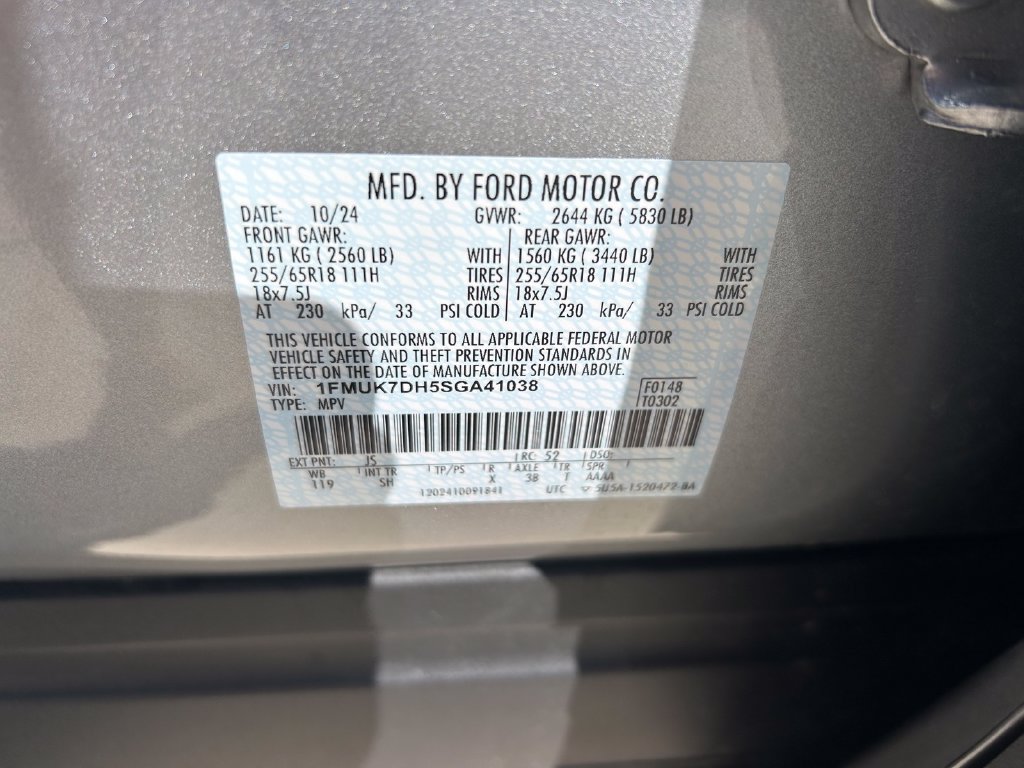 Used 2025 Ford Explorer Active w/ Active Comfort Package RWD image 10