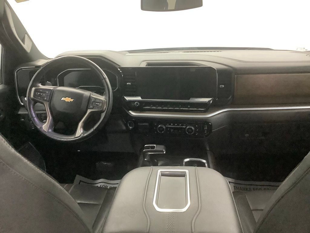 Used 2022 Chevrolet Silverado 1500 High Country w/ High Country Premium Package AWD/4WD image 34