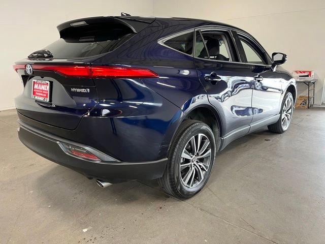 Used 2022 Toyota Venza LE AWD/4WD image 3