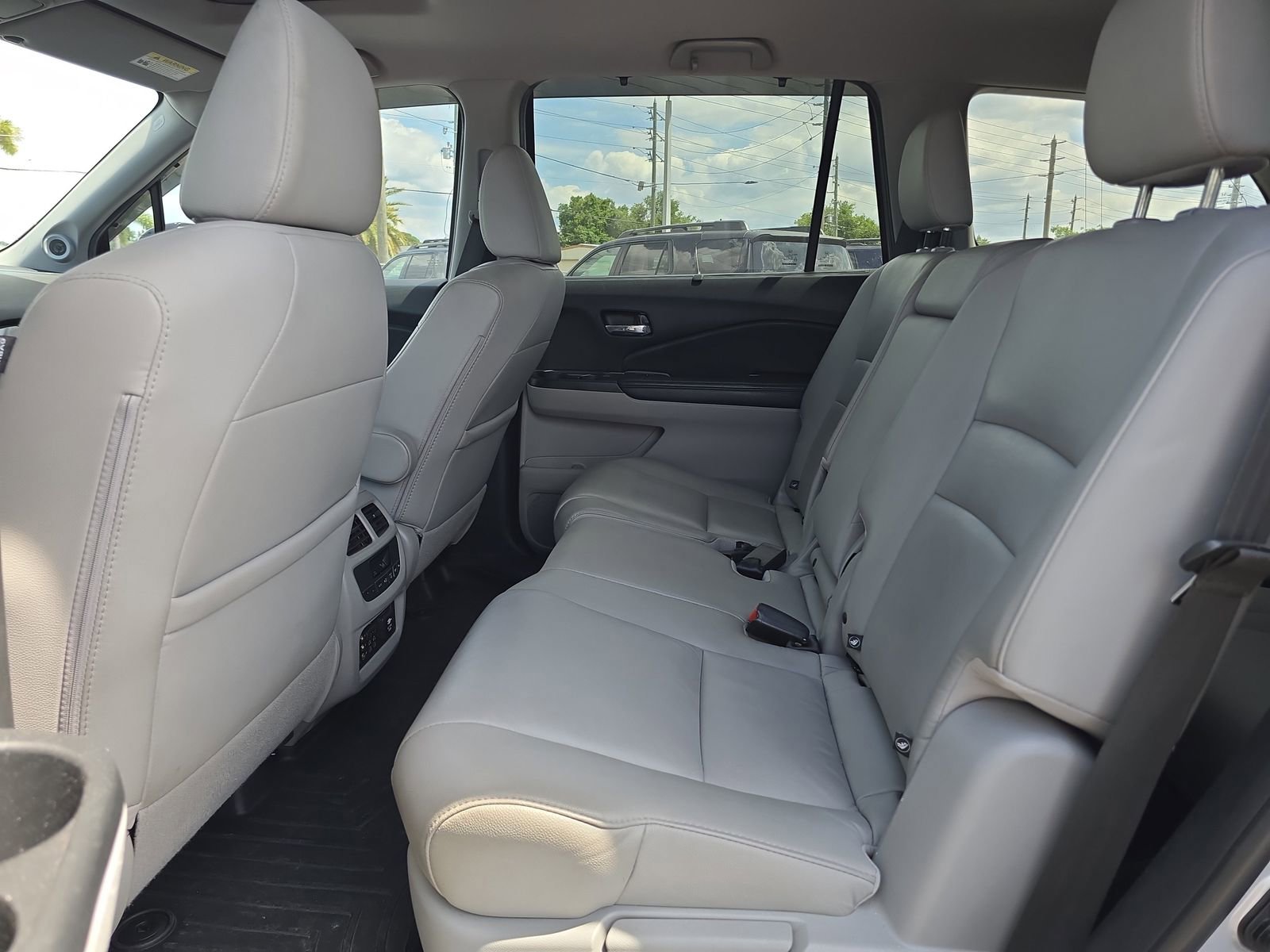 Used 2018 Honda Pilot Touring image 13
