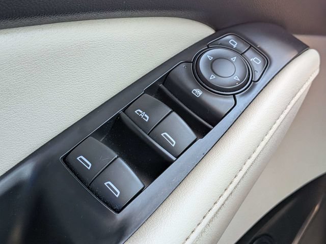 Used 2022 Buick Enclave Essence w/ Sport Touring Edition FWD image 24
