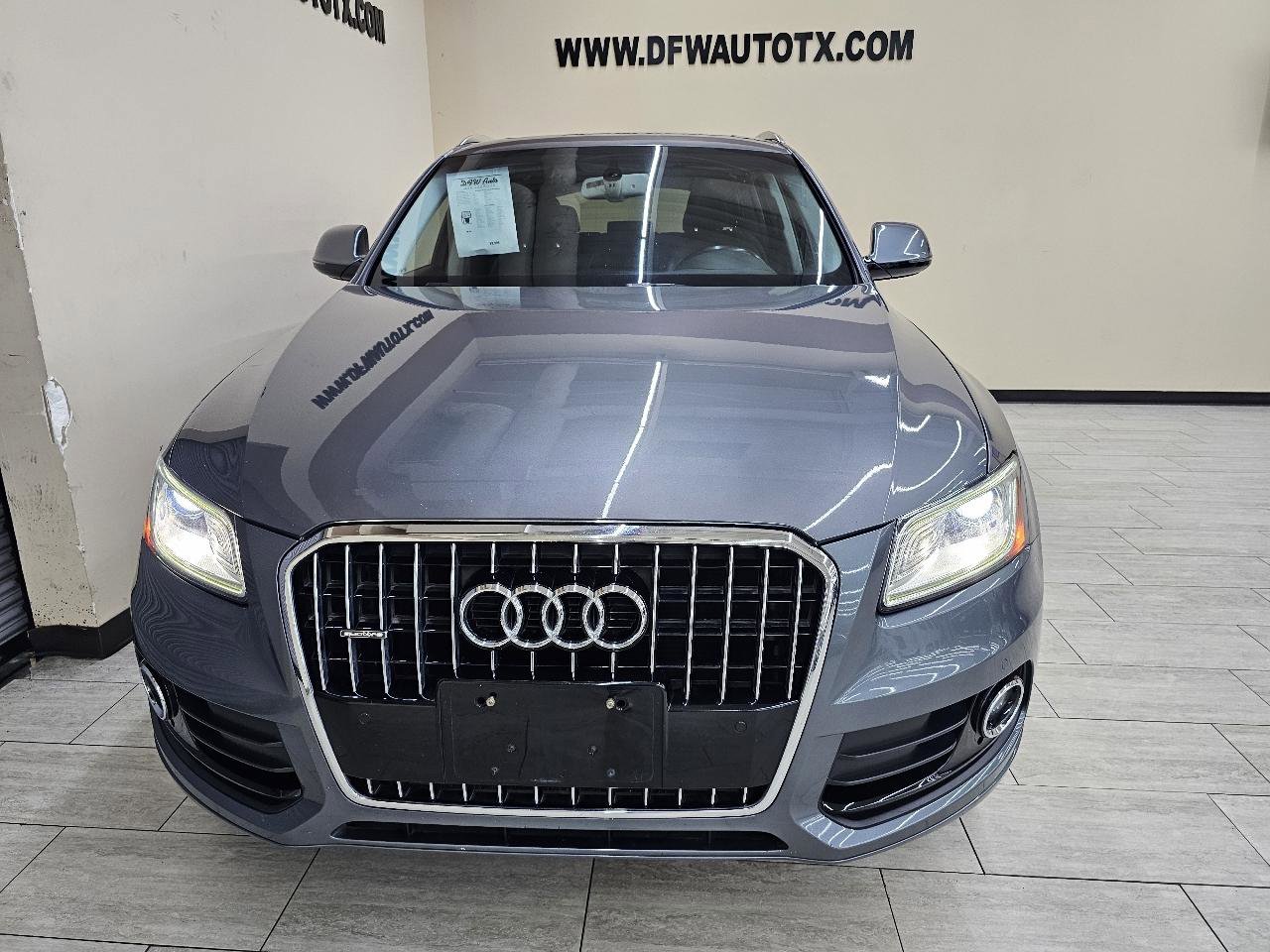 Used 2016 Audi Q5 2.0T Premium Plus w/ Technology Package AWD/4WD image 3
