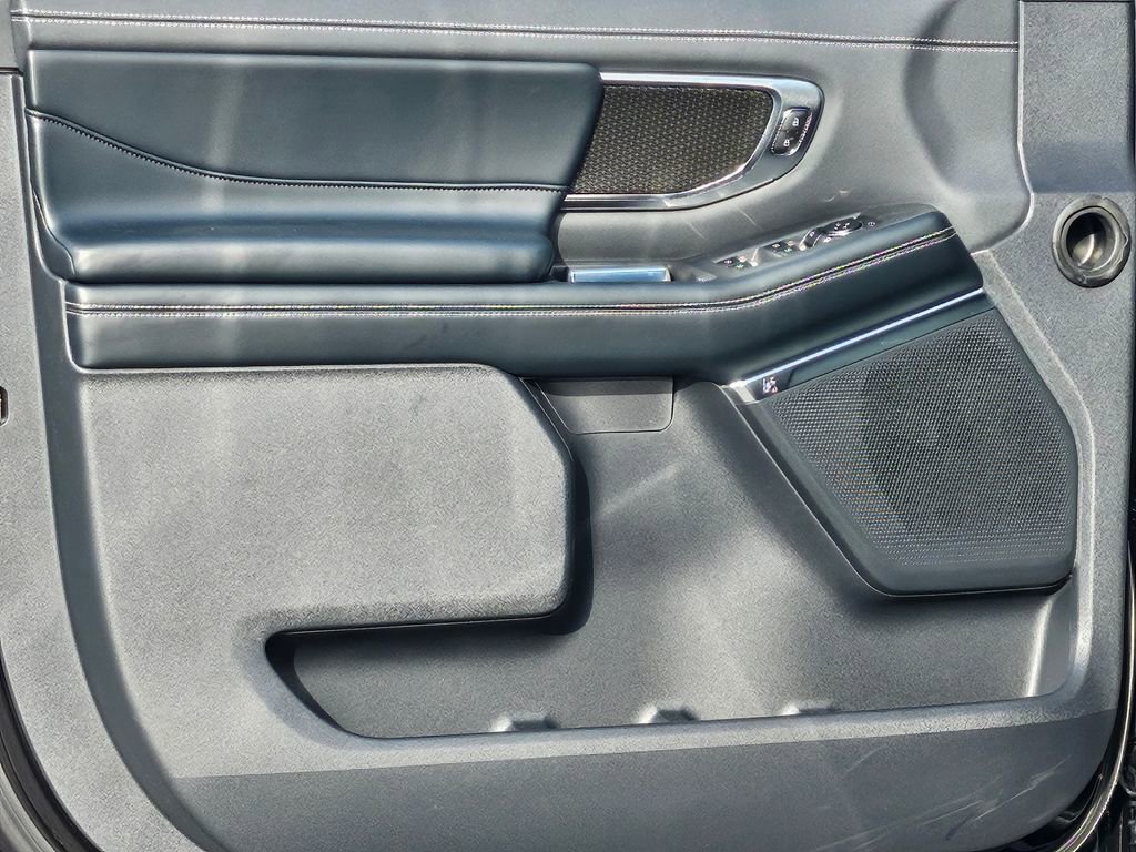 New 2025 Ford Expedition Max Platinum w/ Stealth Performance Package image 40