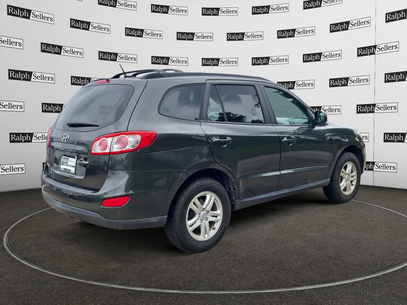 Used 2012 Hyundai Santa Fe GLS FWD image 6