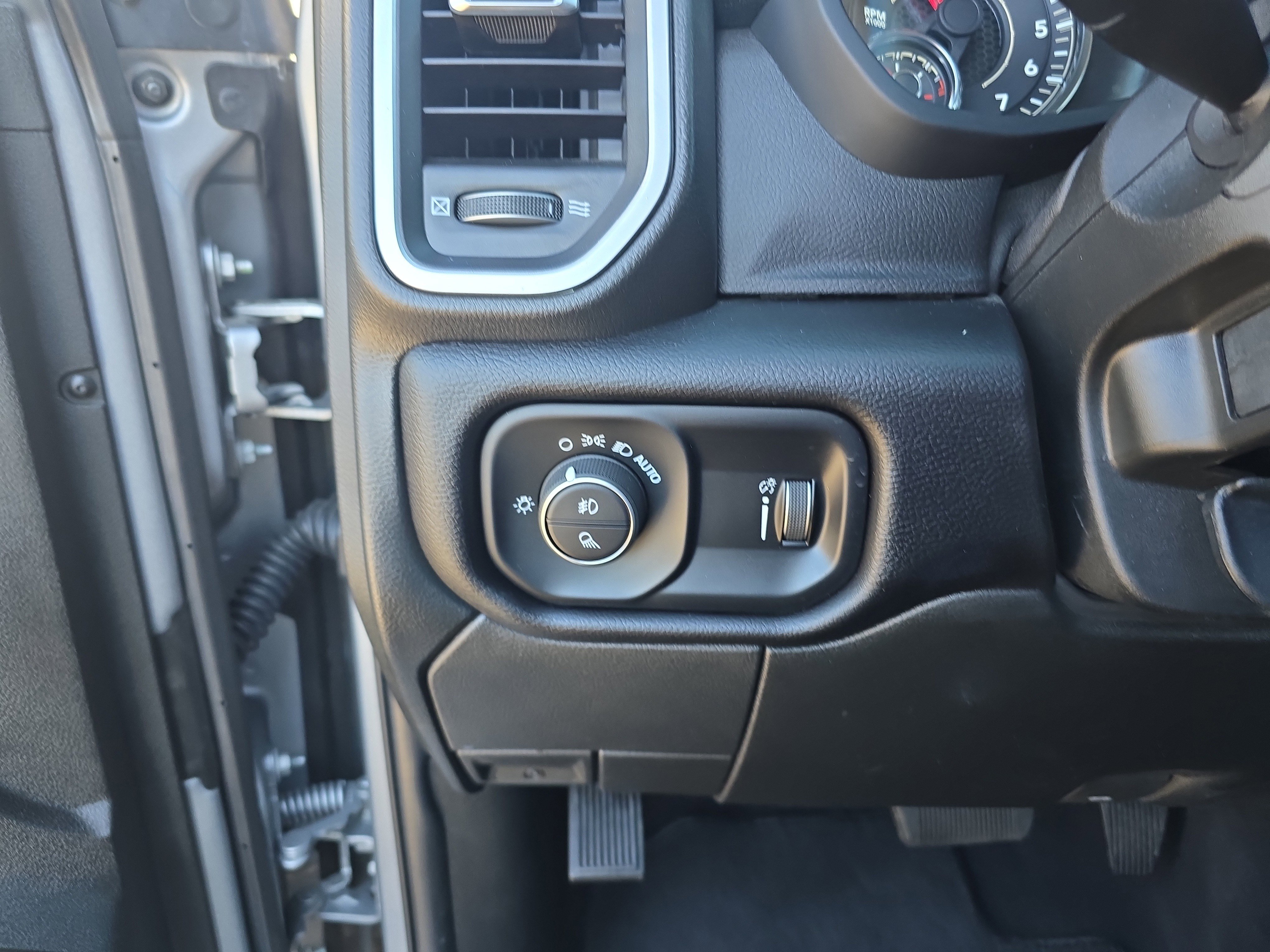 Used 2024 RAM 2500 Big Horn w/ Bed Utility Group image 35