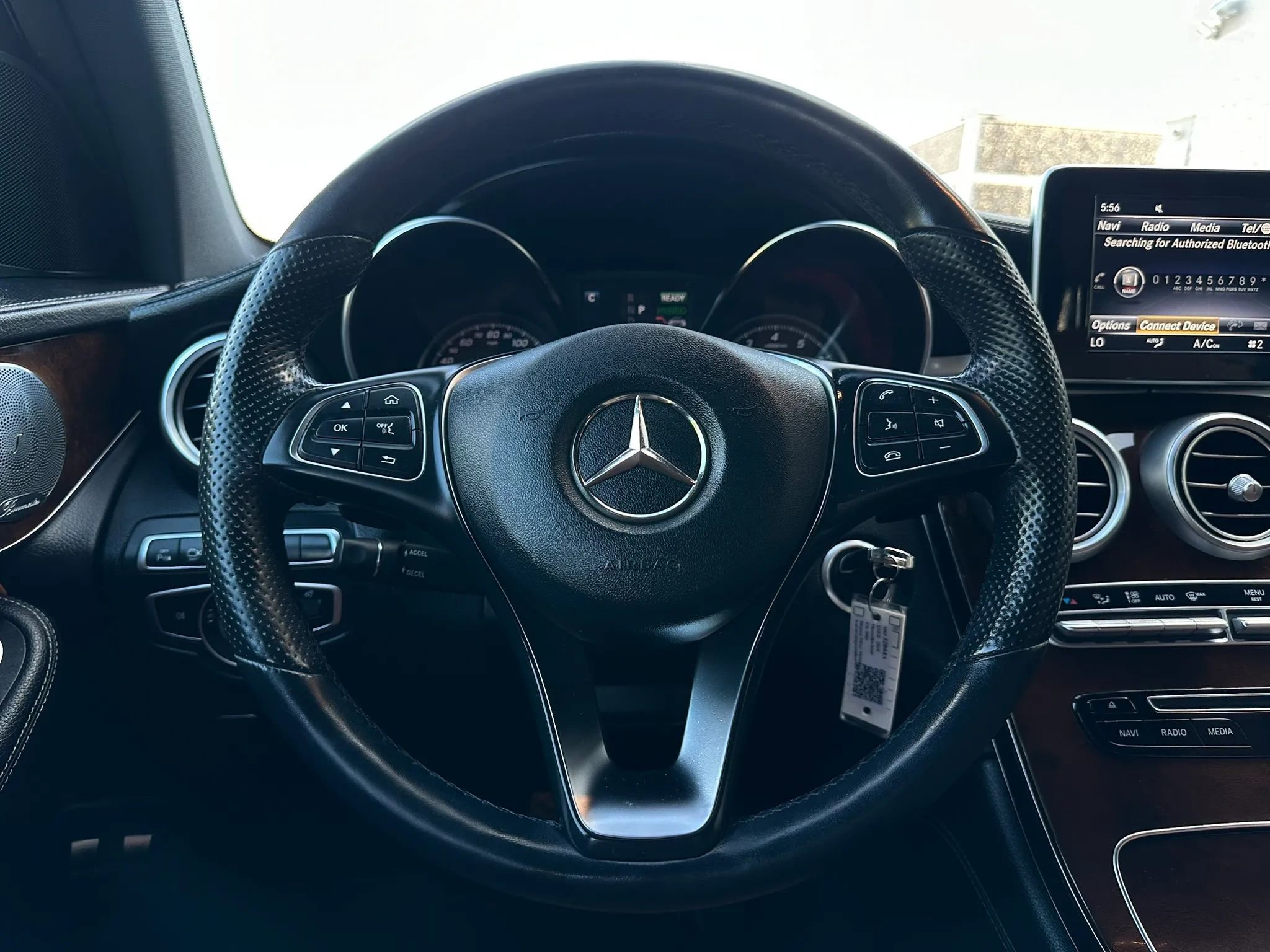 Used 2019 Mercedes-Benz GLC 350e 4MATIC image 29