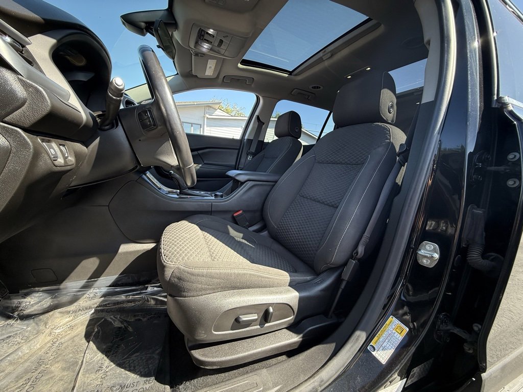 Used 2019 GMC Acadia SLE image 18