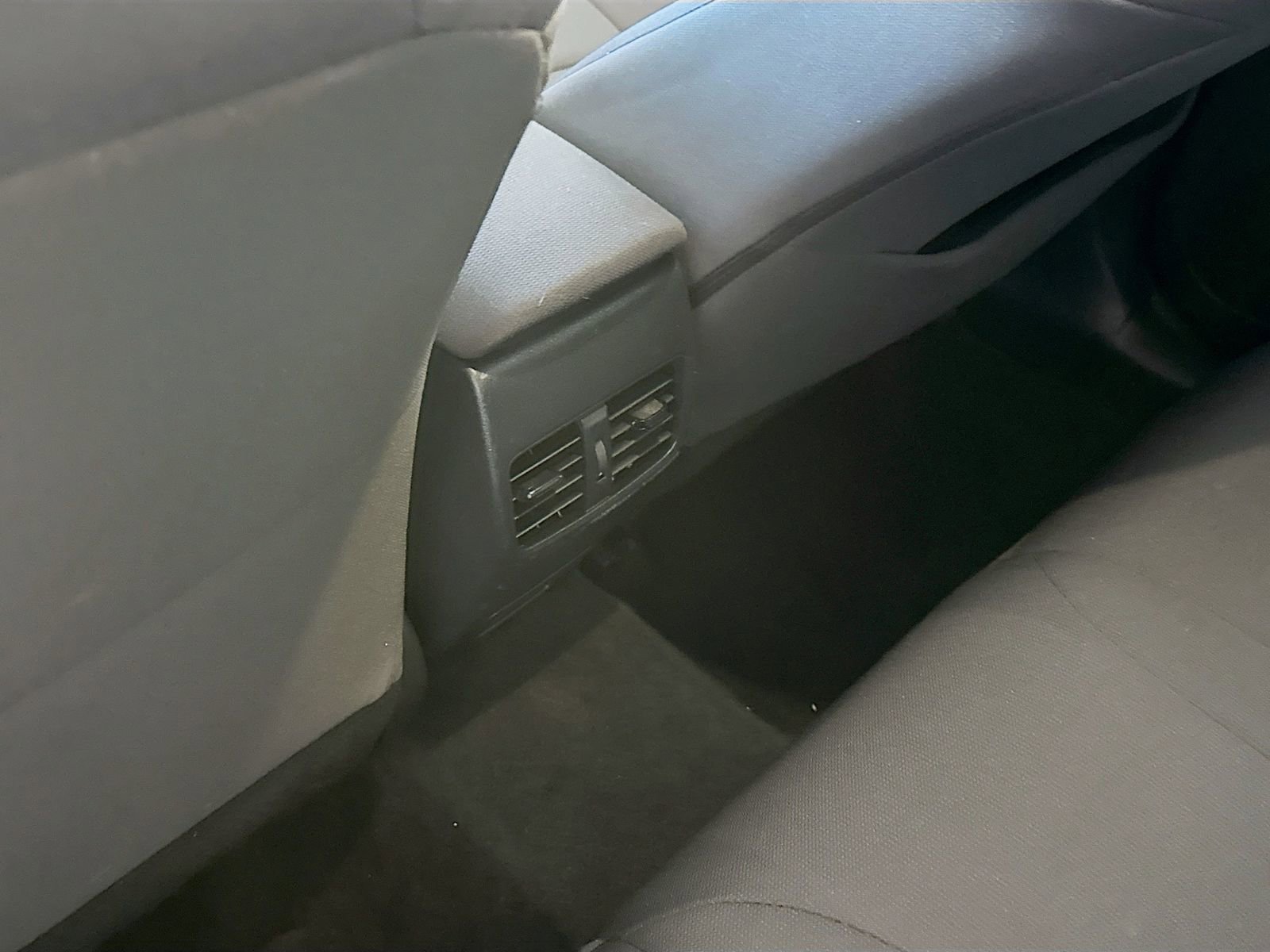 Used 2023 Toyota Corolla Cross LE w/ Moonroof Package image 22