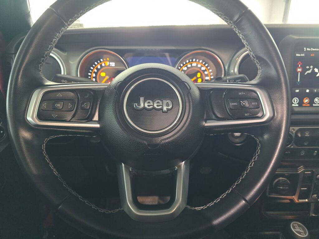 Used 2022 Jeep Wrangler Unlimited Sahara image 25