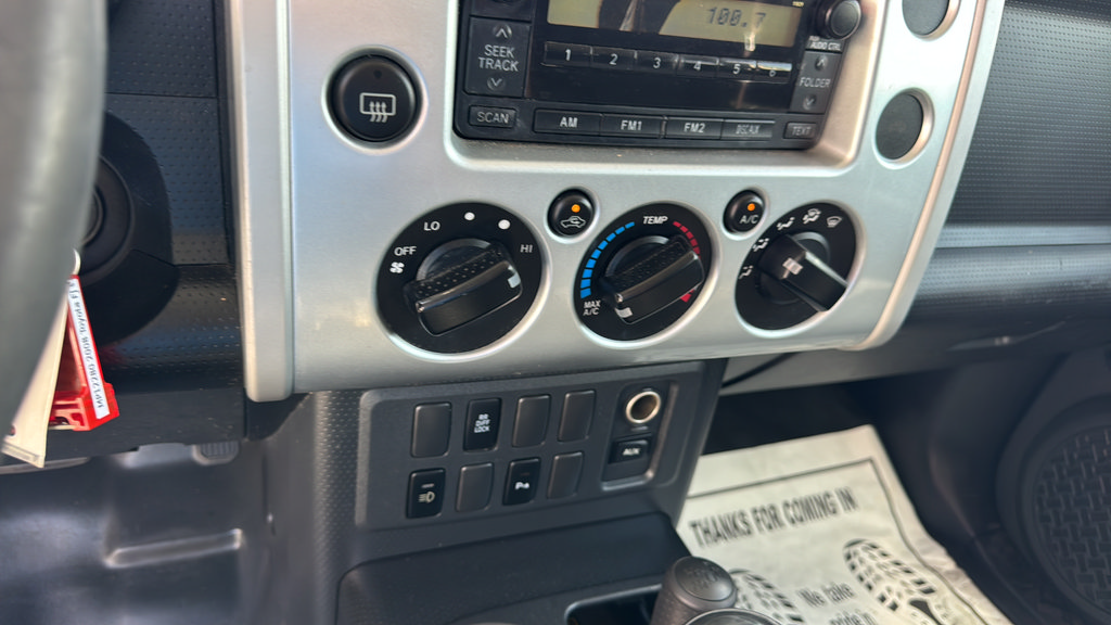Used 2008 Toyota FJ Cruiser 4WD image 28
