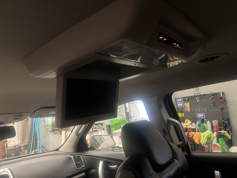 Used 2010 GMC Acadia SLT image 12