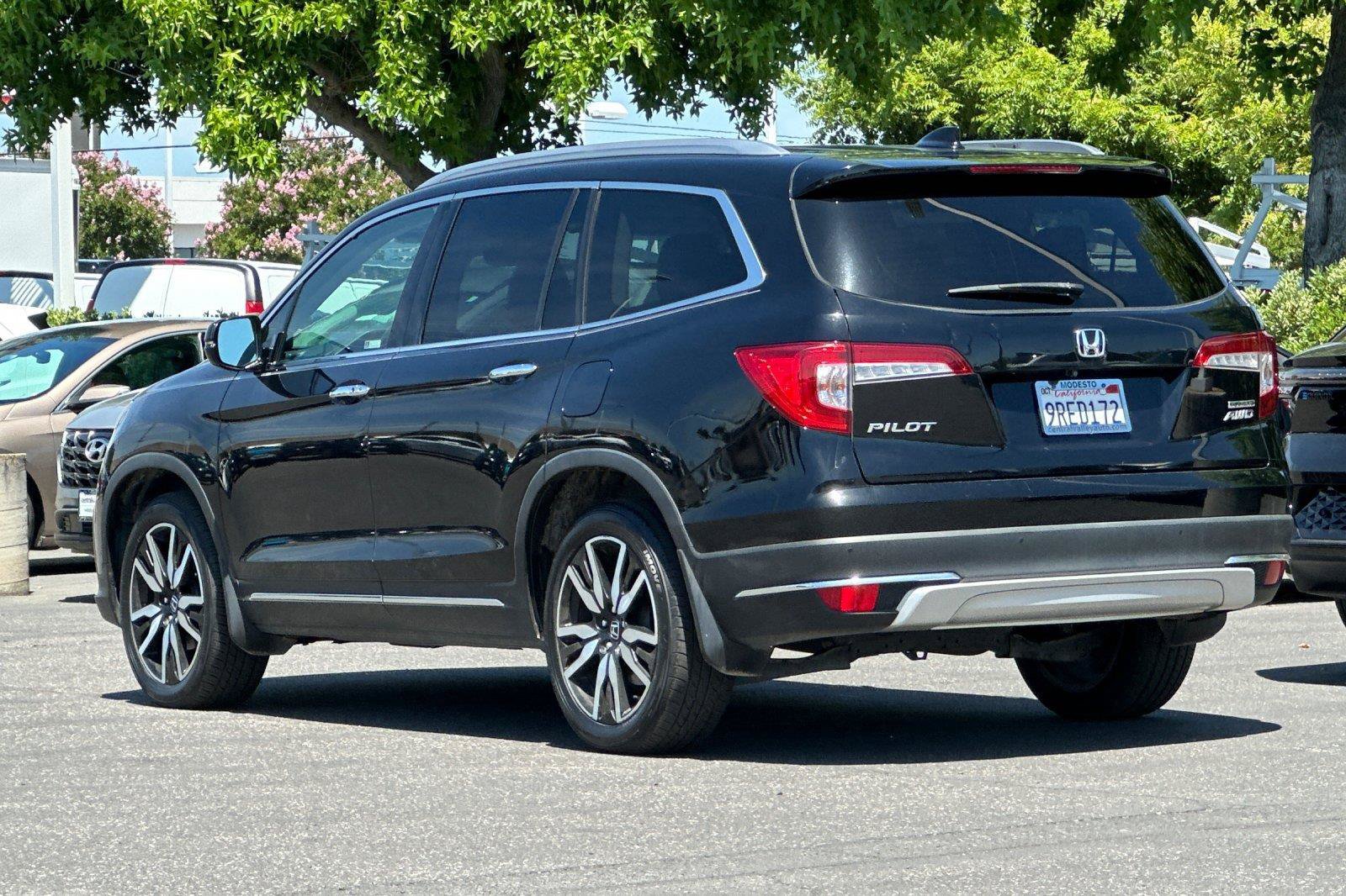Used 2021 Honda Pilot Touring image 6