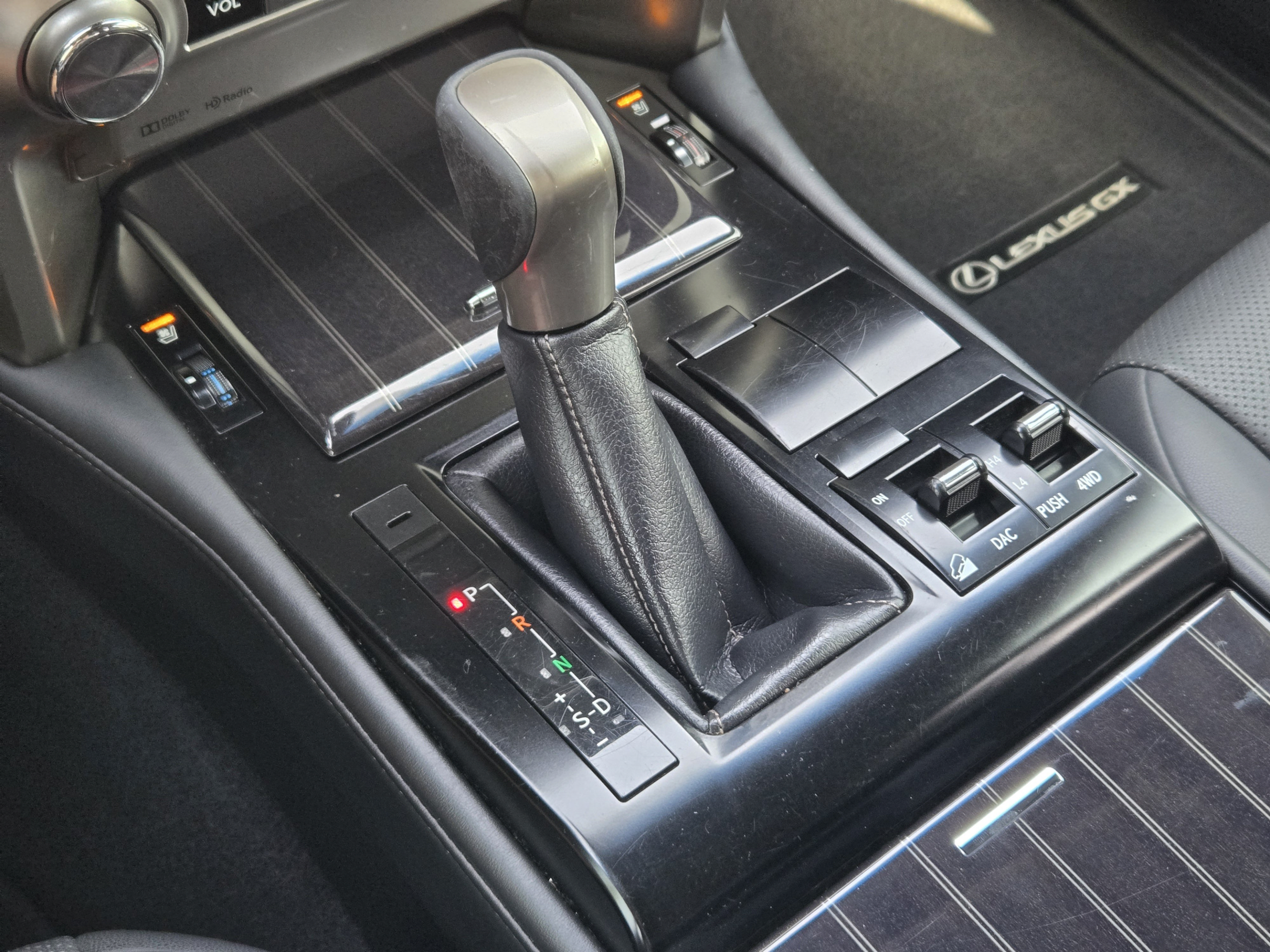 Used 2021 Lexus GX 460 Premium w/ Premium Package AWD/4WD image 16