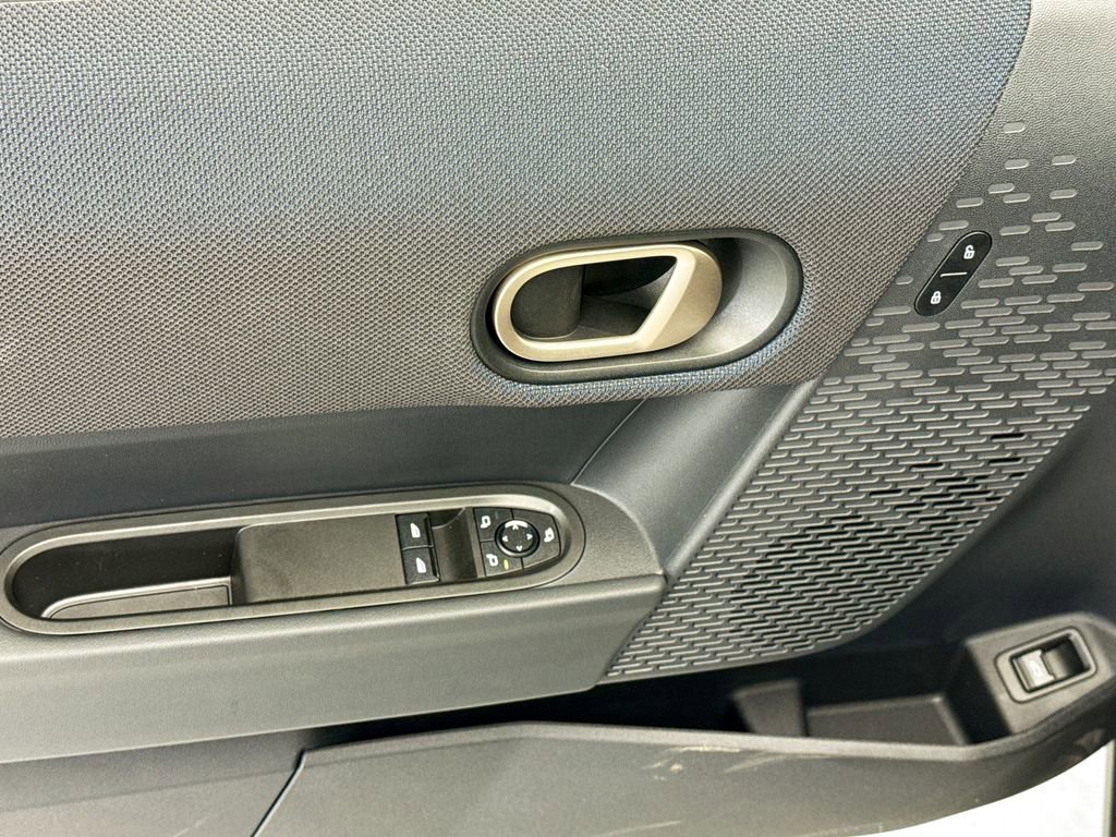 New 2026 MINI Cooper 2-Door Hardtop FWD image 22