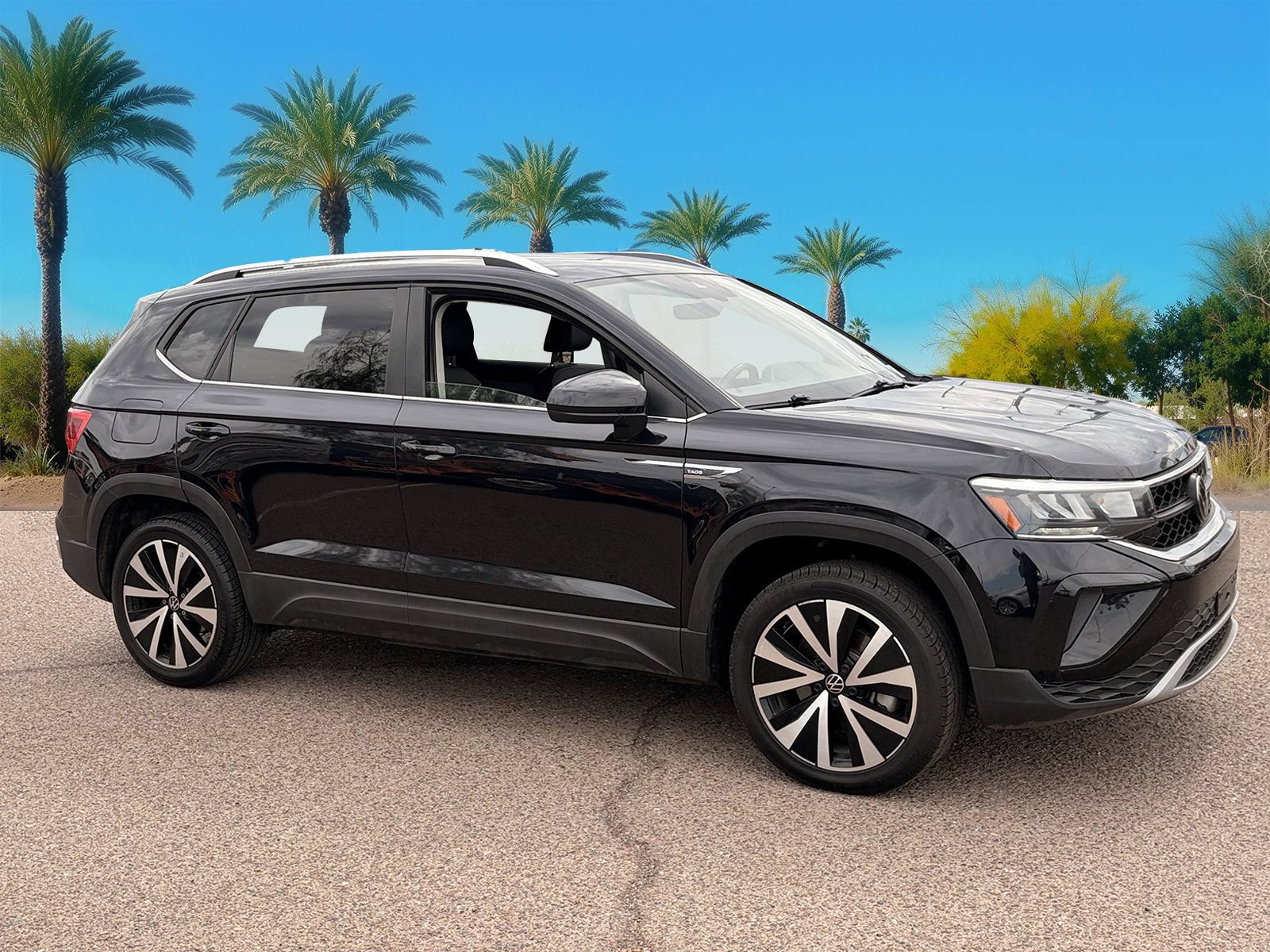 Used 2024 Volkswagen Taos SE FWD image 9
