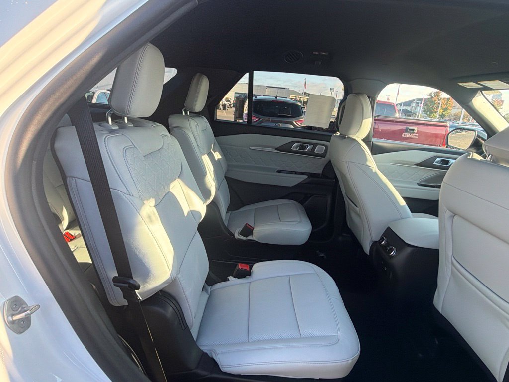 New 2027 Ford Explorer Platinum AWD/4WD image 44