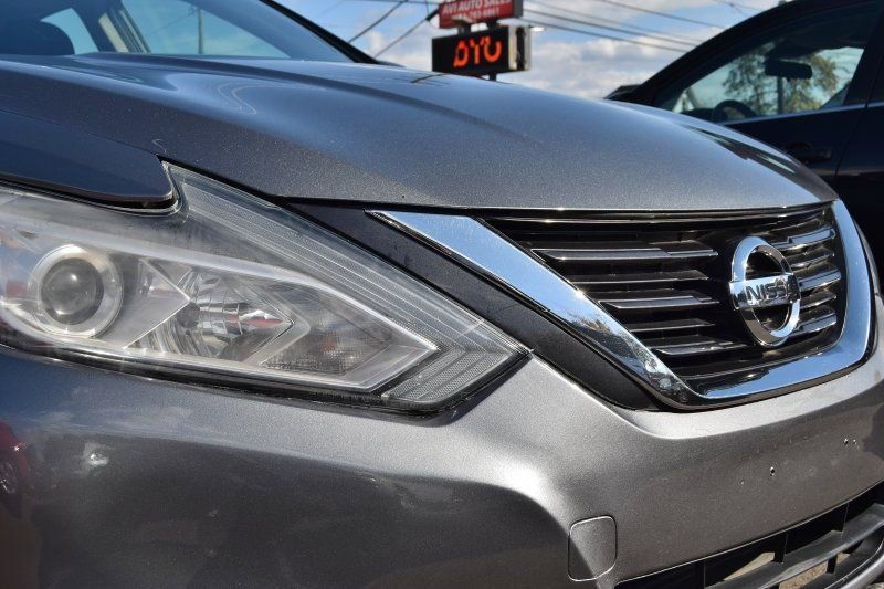 Used 2018 Nissan Altima 2.5 SV image 13