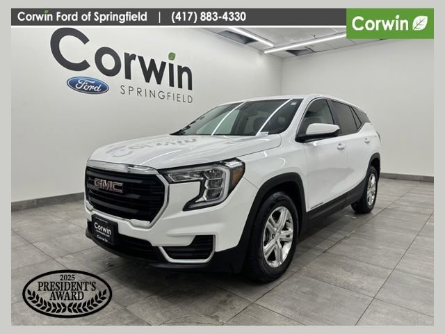 Used 2024 GMC Terrain SLE image 1