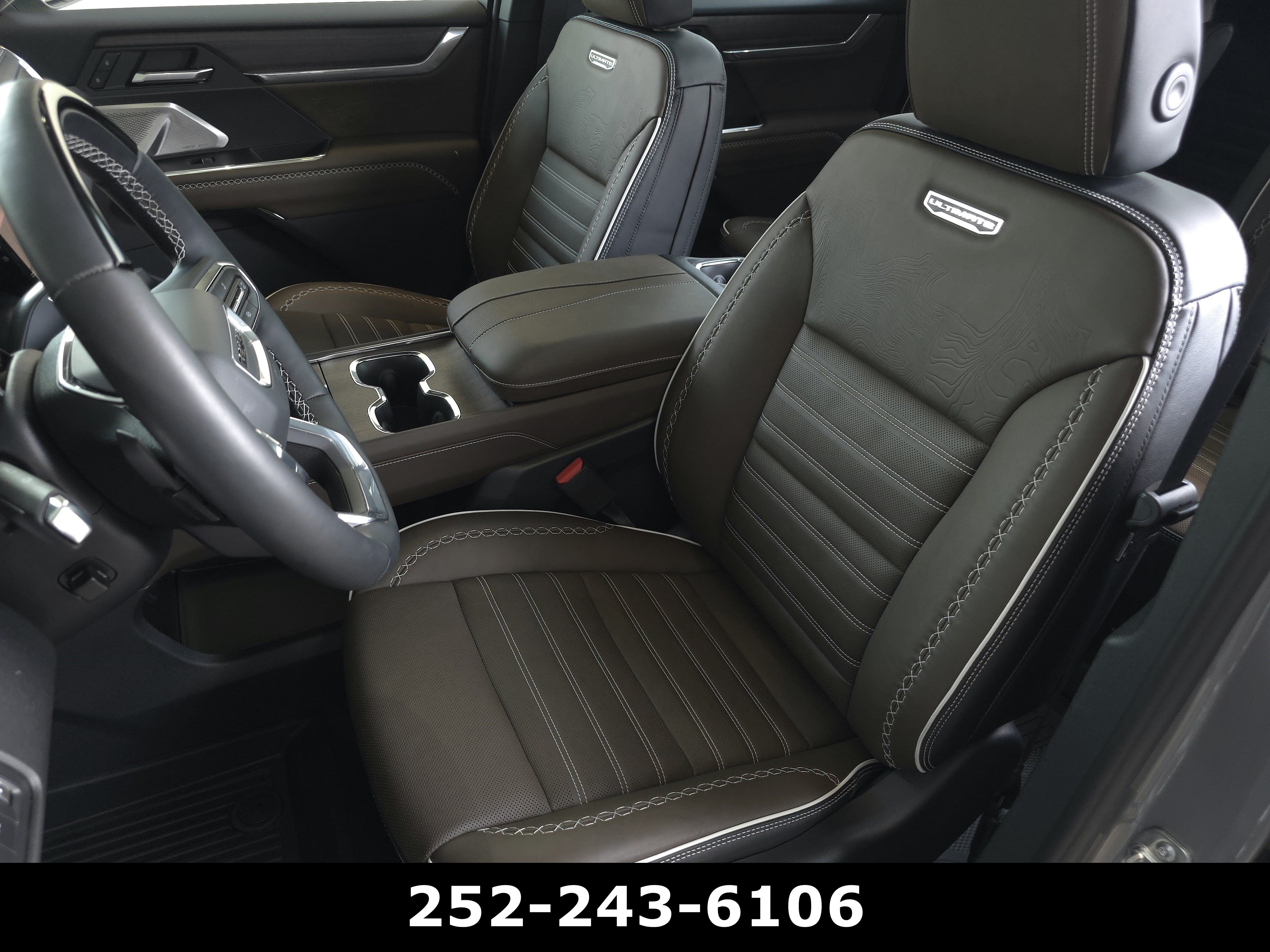 Used 2026 GMC Acadia Denali Ultimate w/ LPO, Floor Liner Package AWD/4WD image 9