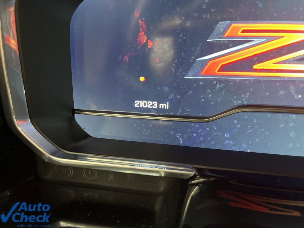 Used 2025 Chevrolet Silverado 2500 LTZ w/ LTZ Premium Package image 11