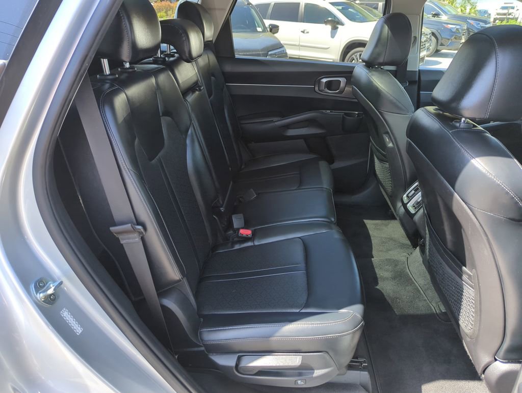 Used 2021 Kia Sorento S w/ Panoramic Sunroof Package image 34