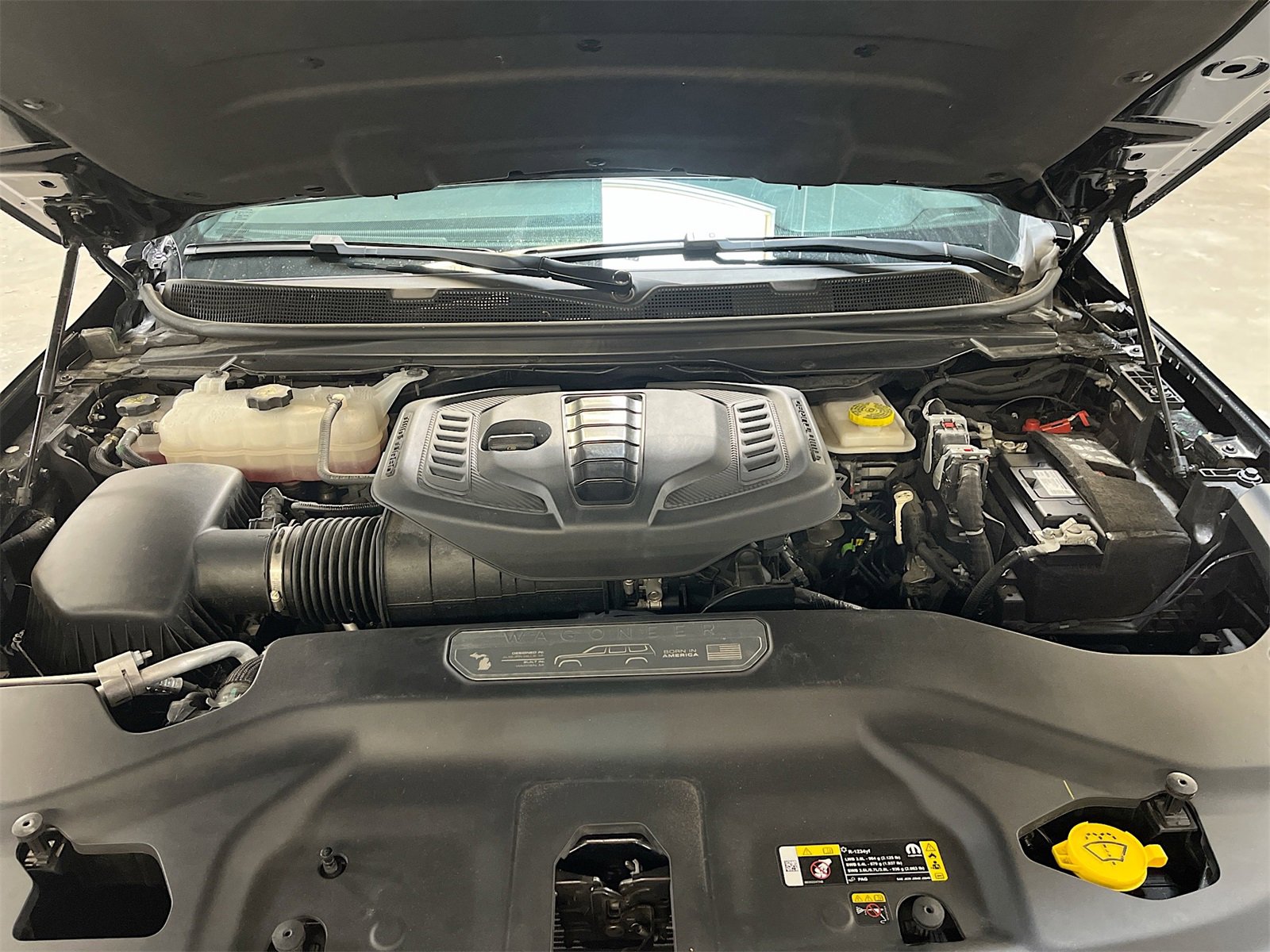 Used 2024 Jeep Wagoneer L 4WD image 33