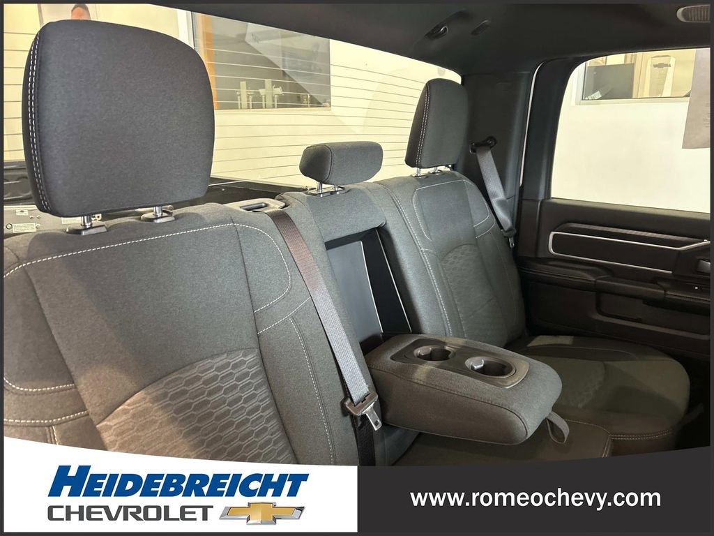 Used 2025 RAM 3500 Big Horn image 38