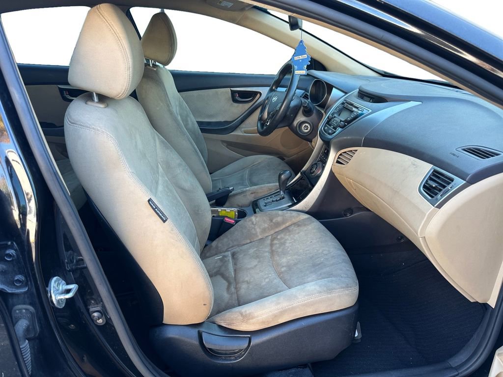 Used 2013 Hyundai Elantra GLS w/ Preferred Pkg image 11